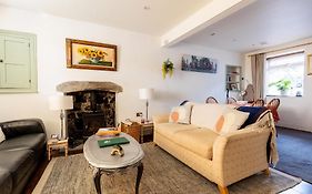 Oakerthorpe Cottage - Countryside Cottage Near The Peaks District National Park